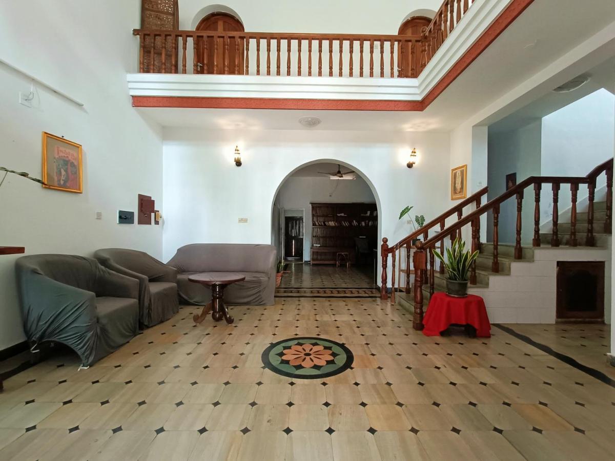 Appartement Ritas à Varkala Extérieur photo