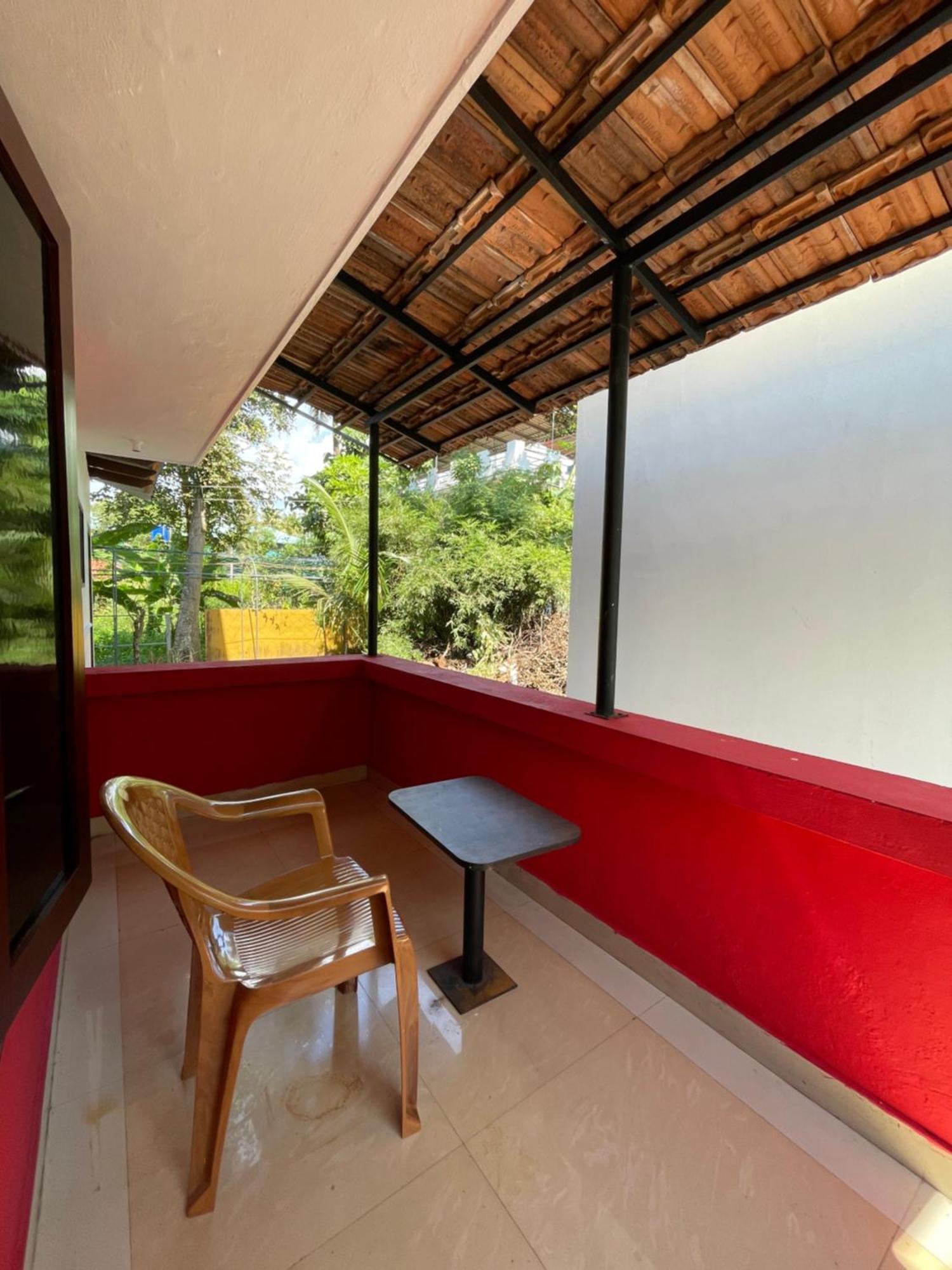 Appartement Ritas à Varkala Extérieur photo