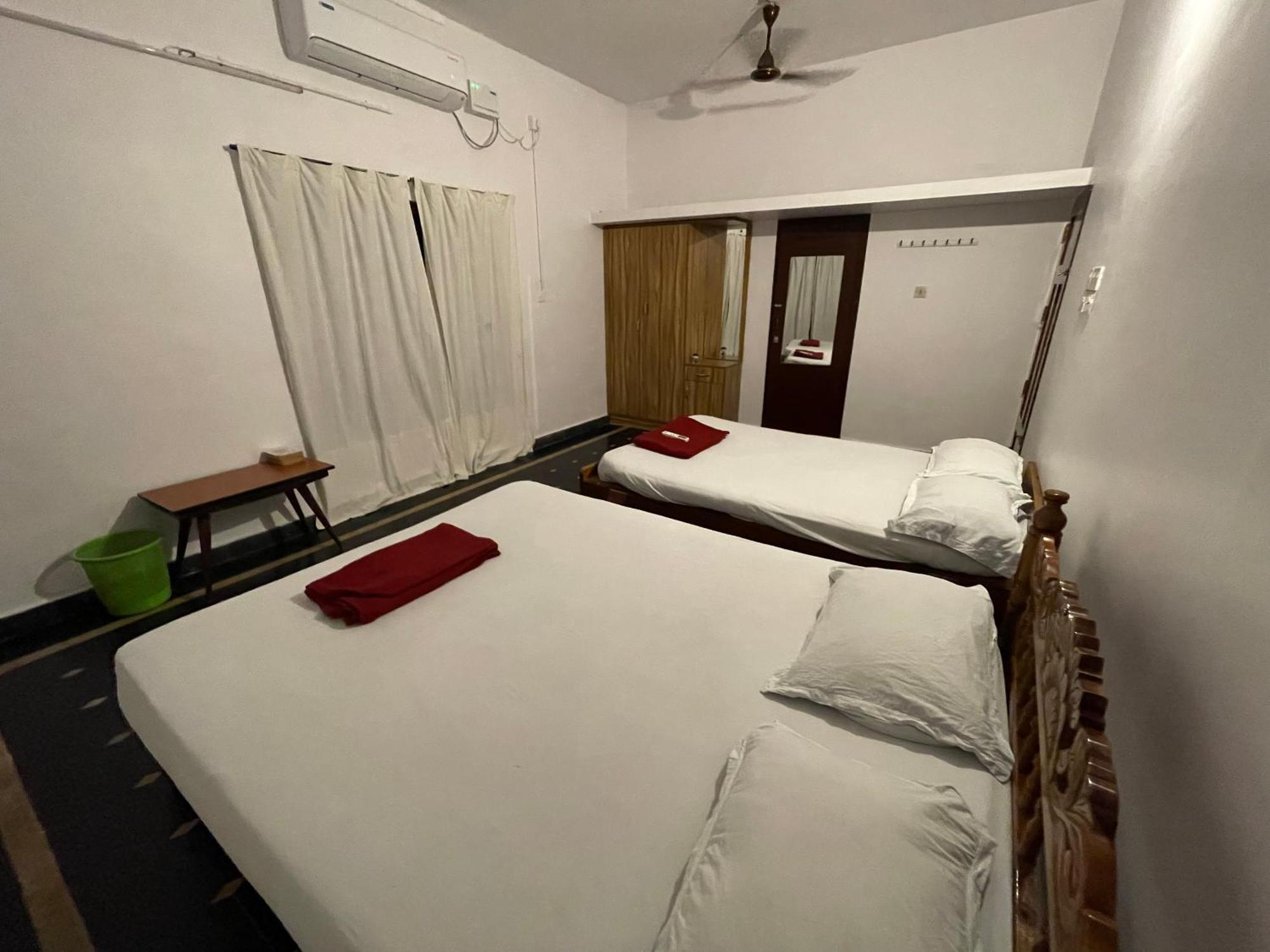 Appartement Ritas à Varkala Extérieur photo