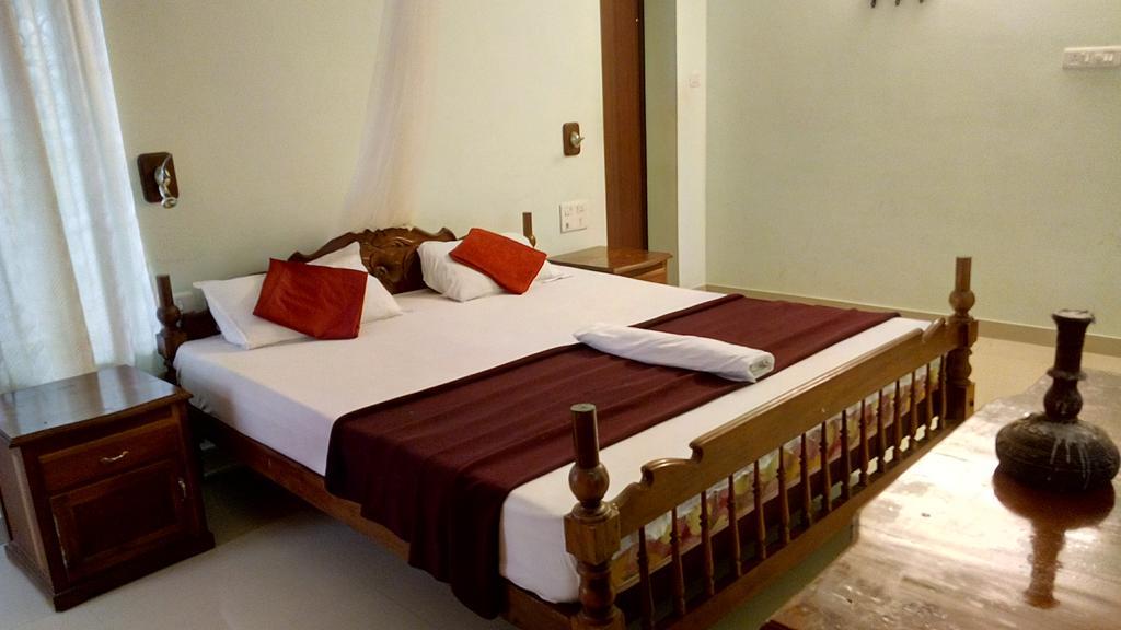 Appartement Ritas à Varkala Extérieur photo